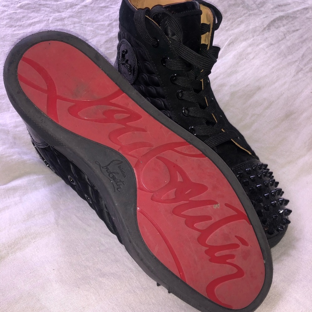 Size 38 (8) Black Christian Louboutin Sneakers